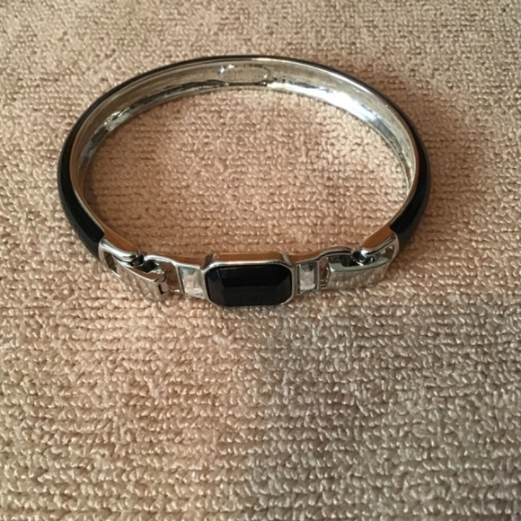 Lia Sophia Change it Up Black Bracelet with interchangeable clip -2013 - Picture 4 of 6